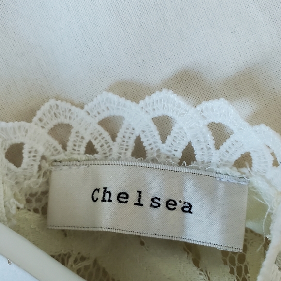 Lace Crop Top with Tulle Bell Sleeves - Picture 8 of 9